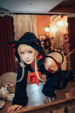 [网红COSER写真] 动漫博主阿包也是兔娘 - 小猫咪能有什么坏心眼呢(19P)