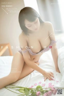 [尤蜜YouMi]  何嘉颖 玫瑰情浓(27P)
