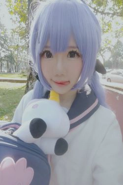 [网红COSER写真] Sally Dorasnow - Unicorn JK Set(34P)