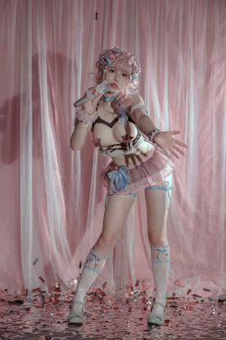 [网红COSER写真] 七月喵子 - 爱豆(31P)