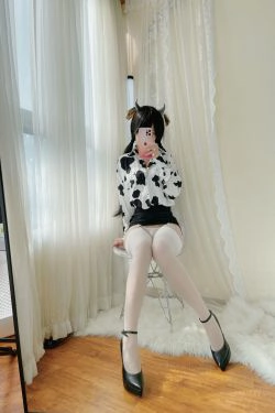 [网红COSER写真] 动漫博主小仓千代w - 奶牛衬衣(30P)