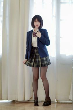 [网红COSER写真] 半半子 - 彼女の制服姿が好き(54P)