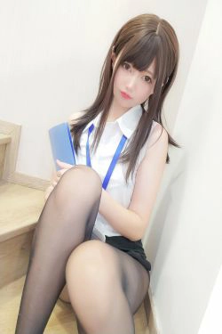 [福利COS] NAGISA魔物喵[fantia] - 仕事中～(13P)