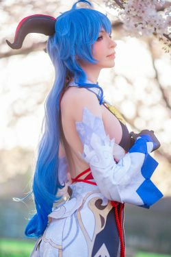 [福利COS] Peach milky - Ganyu(40P)