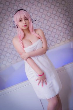[福利COS] Yoshinobi - Sonico Bath Time(26P)