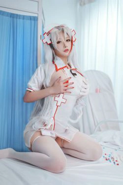 [福利COS] 高颜值coser念念_D - 欧根护士(25P)
