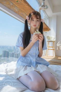 [福利COS] 柴系小乖(稚乖画册) - 晴空 白丝双马尾(79P)