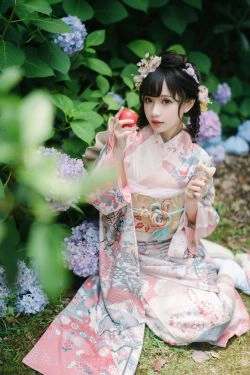[福利COS] 花柒Hana - 绣球花和服(18P)
