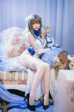 [网红COS] Coser瓜希酱福利 - 路易九世礼服(22P)