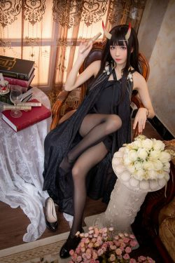 [网红COS] Tomoyo酱 - 碧蓝 能代礼服(12P)