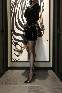 丝足博主麋鹿_Monroe 2020.03.15 会所黑丝(18P)
