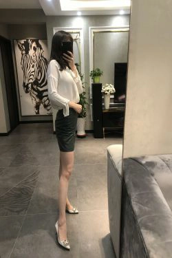 丝足博主麋鹿_Monroe 2020.04.04 圆臀诱惑(48P)