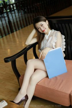 [IESS异思趣向]  模特：小婕《美腿业务员》(105P)