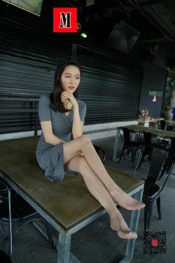 [慕丝女郎MussGirl] No.043 她若惊鸿一瞥，汝已心猿意马(88P)