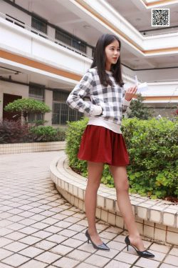 [慕丝女郎MussGirl] 学妹系列12 学妹告诉你，支援武汉，从宅做起2(72P)