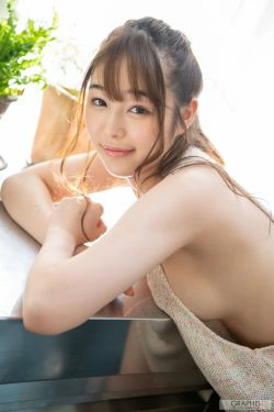 [Graphis] Limited Edition Amin Niina 新名あみん(9P)
