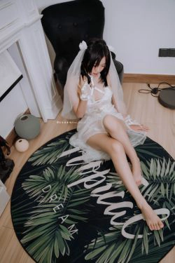 [福利COS] 动漫博主柒柒要乖哦 - 婚纱(53P)