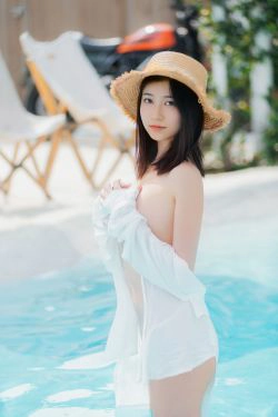 [福利COS] Nnian - 夏日限定泳池(17P)