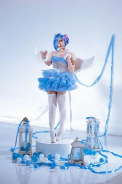 [福利COS] 人气Coser二佐Nisa - 蕾姆天使(15P)