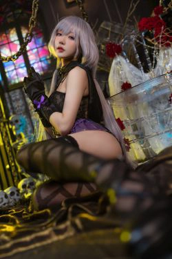 [福利COS] 动漫博主阿包也是兔娘 - 午夜瞌睡魔女(40P)