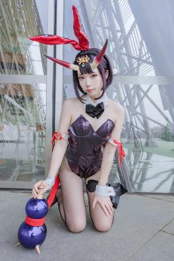 [福利COS] 可爱妹子Fushii_海堂 - 酒吞兔女郎(31P)