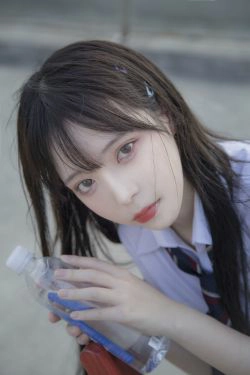 [福利COS] 可爱妹子Fushii_海堂 - 饮水(17P)