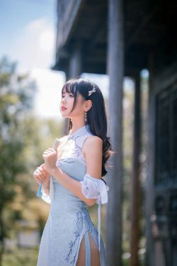 [福利COS] 可爱妹子陆卿卿kyokyo - 蓝色旗袍(24P)