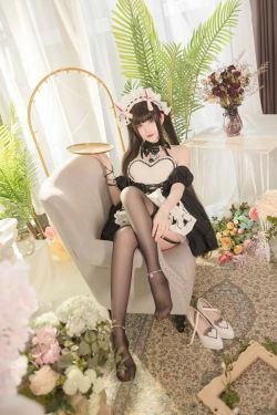 [福利COS] 花兮_honoka - 能代 需要少冰吗(21P)