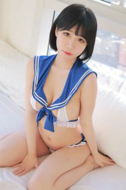 [福利COS] 韩网可爱性感网红Addielyn - Sailor GIRL(36P)