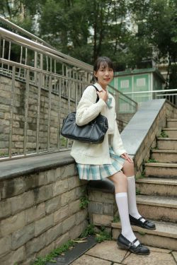 [异思趣向IESS]  模特 团团 《长腿JK装》(94P)