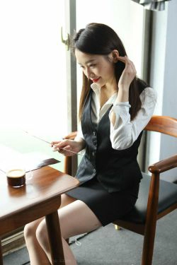 [异思趣向IESS]  模特 小婕 《周末陪你加班》(94P)