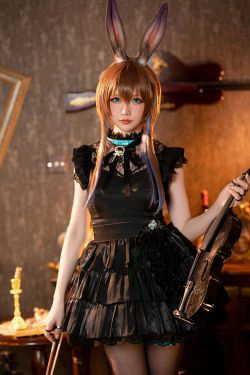[福利COS] Coser小姐姐星之迟迟 - 阿米娅 音律联觉(18P)