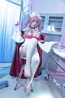 [福利COS] Shiroi_白井茶茶 - 碧蓝航线 英仙座护士(39P)