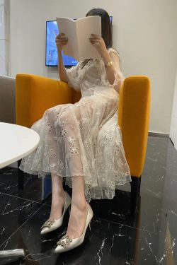 [福利COS] 丝足博主麋鹿_Monroe 2020.08.10 透明的爱(68P)
