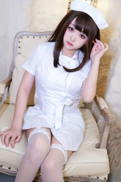 [福利COS] 动漫博主恩田直幸 - 白色护士(41P)