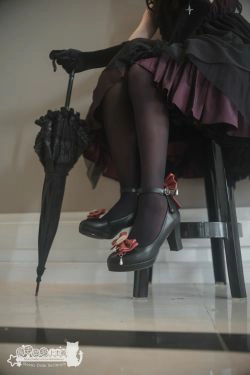 [福利COS] 福利姬木花琳琳是勇者 - Lolita Collection XXXII(33P)