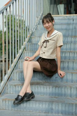 [异思趣向IESS] 模特 团团 《网易云长腿少女》(89P)