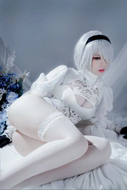[福利COS] 半半子 - Automataヨルハ二号B型 白いドレス(51P)