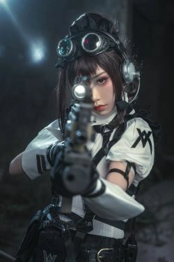 [福利COS] 爆机少女喵小吉 - 战斗女仆(17P)