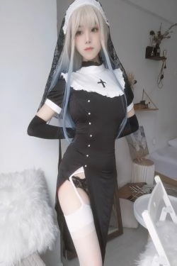 [福利COS] 萌系小姐姐蜜汁猫裘 - 修女自拍(35P)