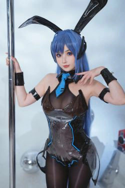 [福利COS] COS福利rioko凉凉子 - 花园兔女郎(42P)