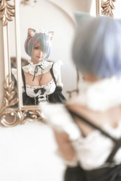 [福利COS] 动漫博主蠢沫沫 - 猫耳雷姆(33P)