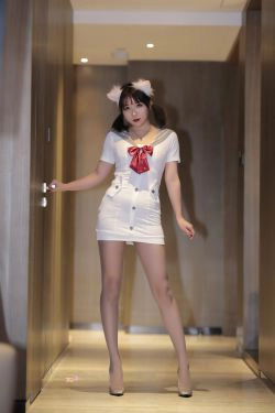 [福利COS] 斗鱼主播小女巫露娜 - 柠檬海盐(130P)