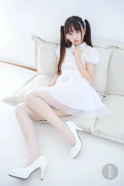 [福利COS] 柴系小乖(稚乖画册) - 团子 18D白丝(65P)