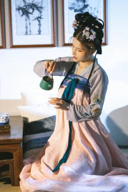 [福利COS] 鹿八岁 - X铁手叫兽 汉服(56P)