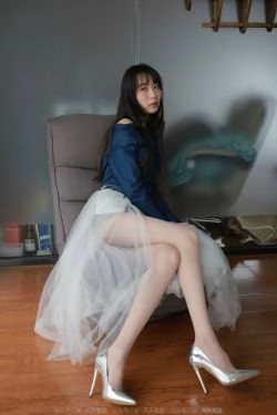 [异思趣向IESS] 模特：团团《长腿白纱》(95P)