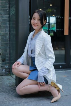 [异思趣向IESS] 模特：婉萍《蓝衣女神》(84P)