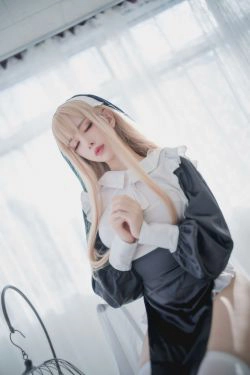 [网红COSER] Shika小鹿鹿 - 修女(16P)