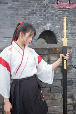 [网红COSER] 电喵女神 - 灵唯 长城古装(70P)