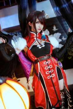 [网红COSER] 超人气Coser鳗鱼霏儿 - 北斗航海(13P)